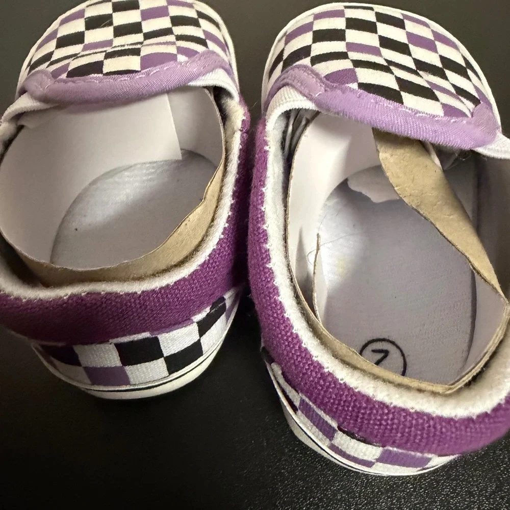 Checkerboard Crib Shoes Unisex Girls Size 2 Purple Black White Skate Casual Soft